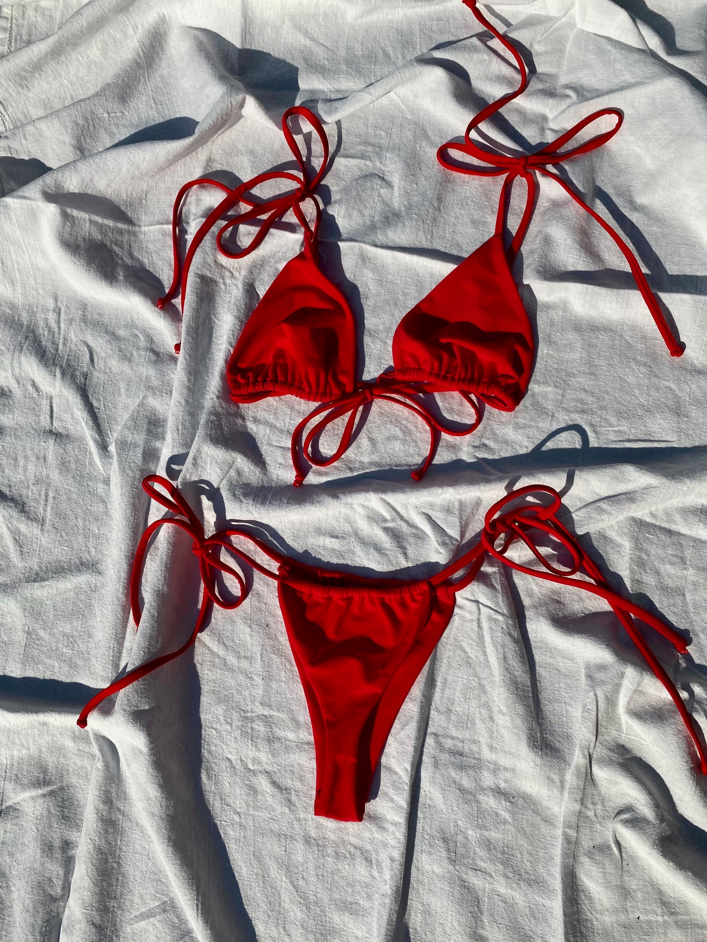 EL NIDO BOTTOM - BERRY RED